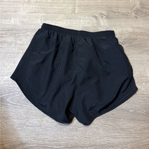 •NIKE• RUNNING SHORTS - Picture 5 of 5